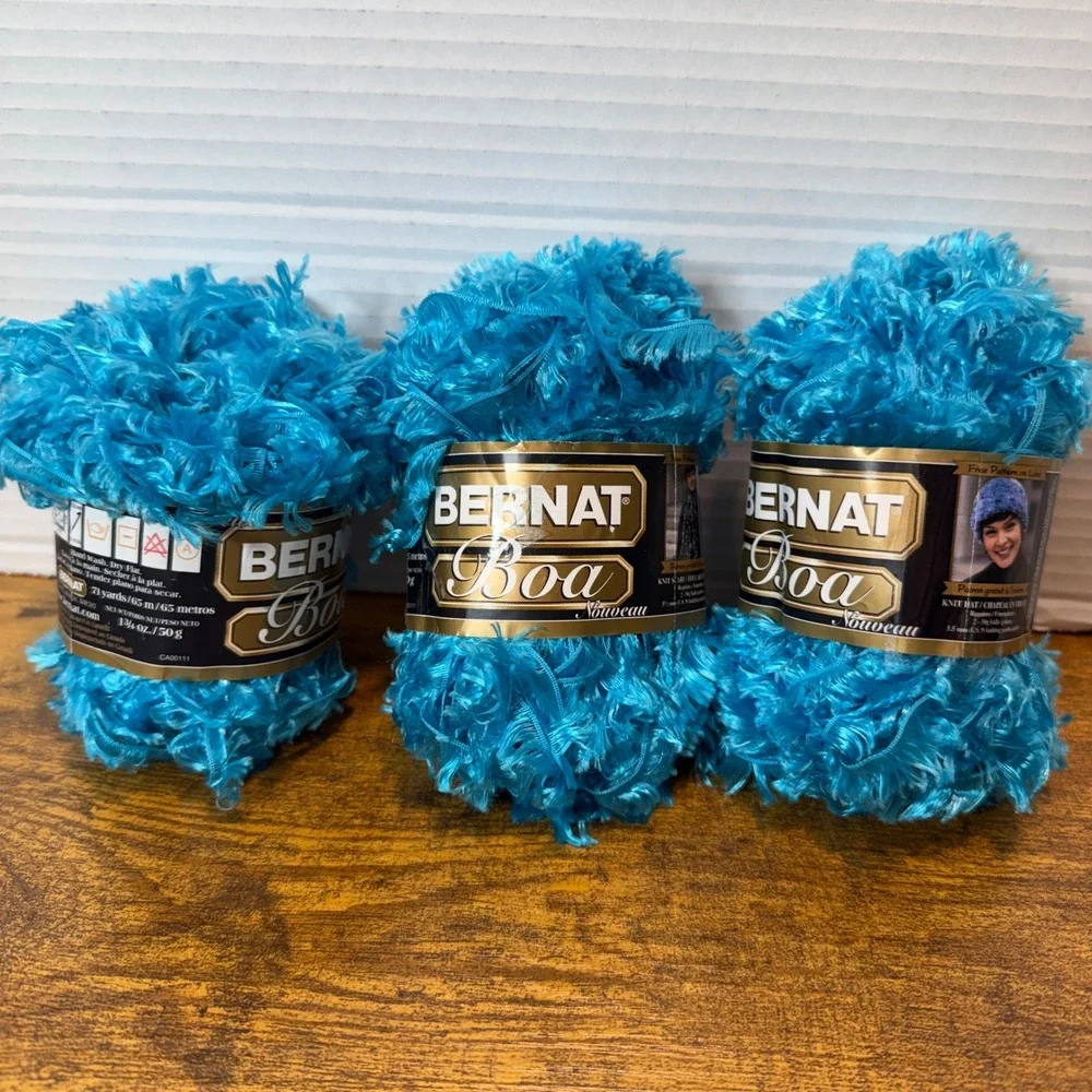 VTG Bernat Boa Y2K Yarn 3 Skeins Turquoise Blue Knitting Crochet 213 Yards Fuzzy